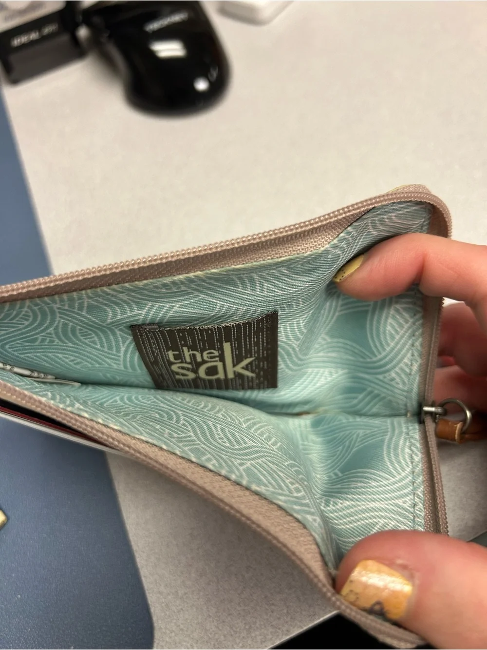 The Sak compact card